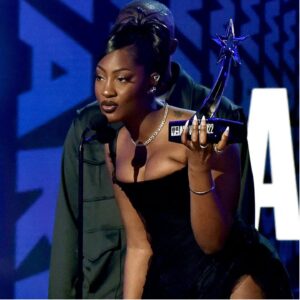 Tems Remporte Un Prix Aux Bet Awards