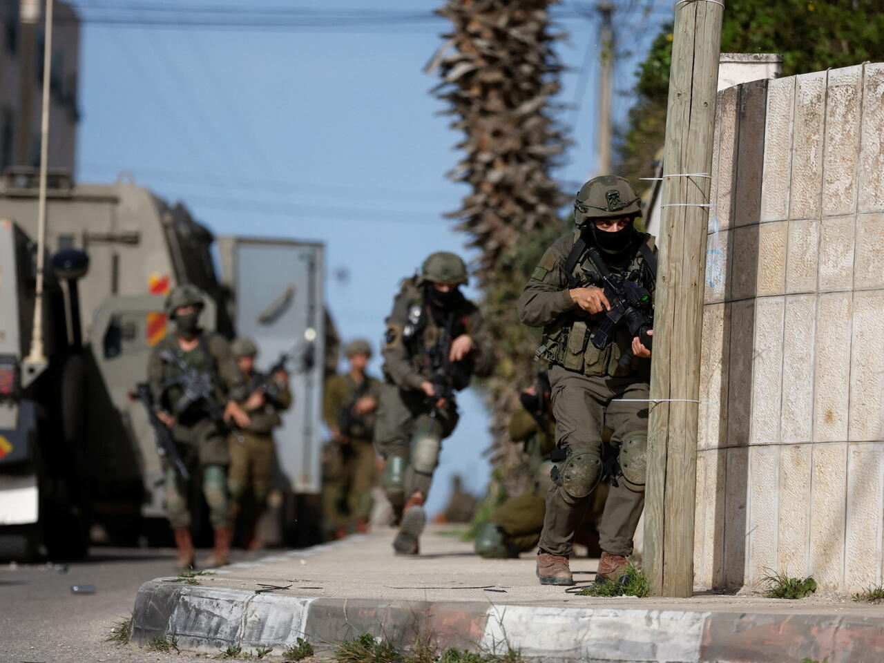 Trois Palestiniens Tuesun Raid Armee Israelienne Jenine