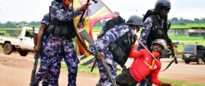 Ouganda : Un Homme Arrêté Pour Avoir Giflé Un Ministre Pendant La Messe