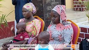 Filles Chibok Au Nigeria Trois Retrouvees Des Annees Enlevement