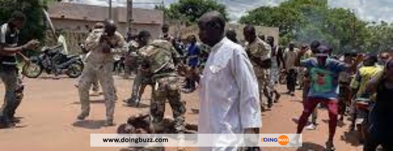 Mali 15 soldats 3 civils tues attaques coordonnees 770x297 - Mali : 15 soldats, 3 civils tués dans des attaques coordonnées