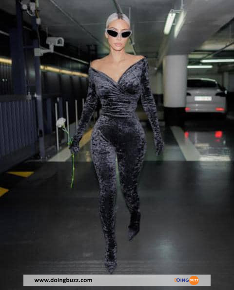 WhatsApp Image 2022 07 19 at 11.46.38 2 - Les looks iconiques de Kim Kardashian à la fashion week de Paris
