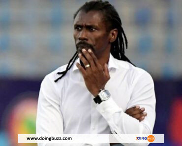 Football : Le Sélectionneur Du Sénégal En Colère Contre Le Président Du Club De Naples