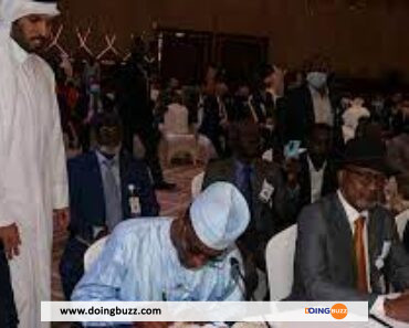 Le Gouvernement Militaire Tchadien Signe Un Accord Avec Plus De 40 Groupes D&Rsquo;Opposition