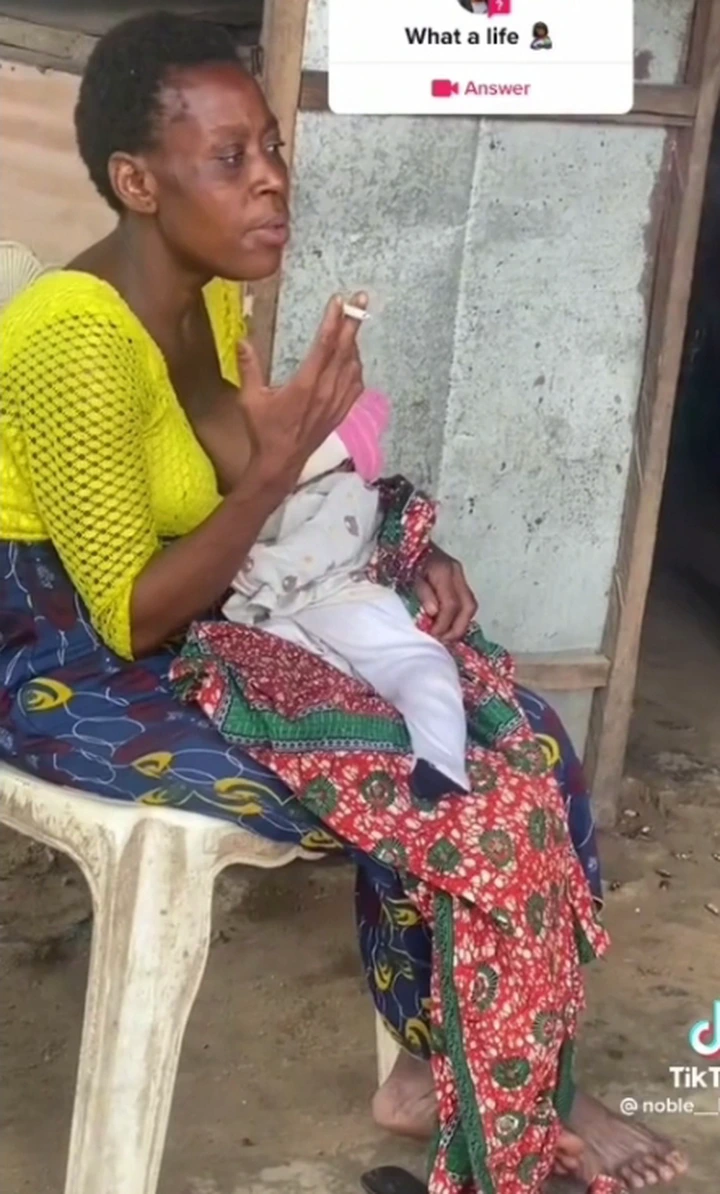 Une Femme Qui Fume Et Allaite Son Bébé Fait Sensation Sur Internet (Vidéo)