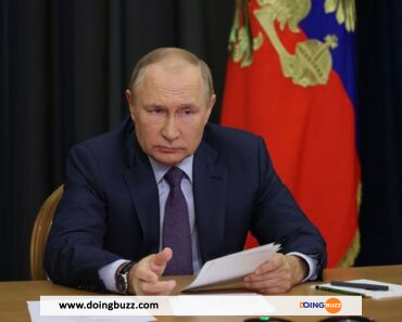 Officiel : Vladimir Poutine Signe L’annexion De Quatre Territoires Ukrainiens En Russie