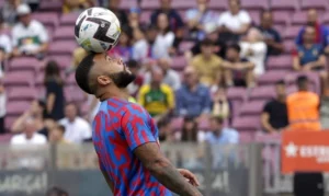 Le Barcelone A De Nouveaux Projets Pour Memphis Depay