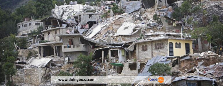 Venezuela: Au Moins 25 Morts Et Plus De 50 Disparus Dans Un Glissement De Terrain