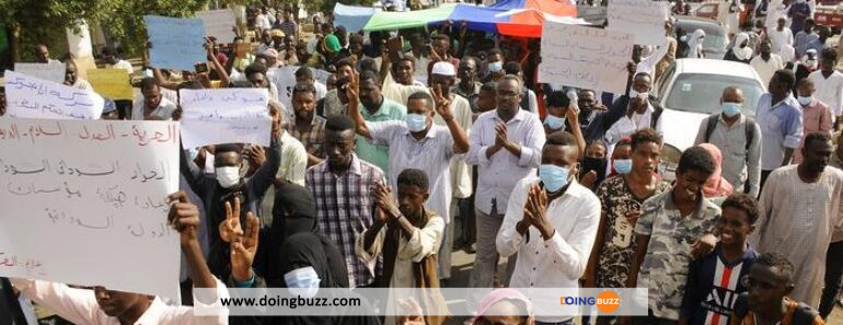 Soudan : Un Manifestant Tué Au Cours De L&Rsquo;Anniversaire Du Putsch Militaire