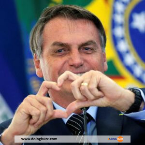 Brésil : Première Apparition Publique De Bolsonaro Depuis Sa Défaite