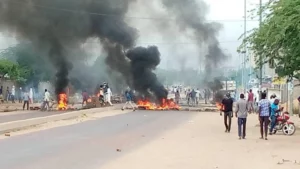 Tchad : Violents Affrontements Lors De Manifestations Contre Le Maintien Au Pouvoir De Mahamat Déby