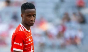 Bouna Sarr Victime De Racisme À L&Rsquo;Aéroport De Munich