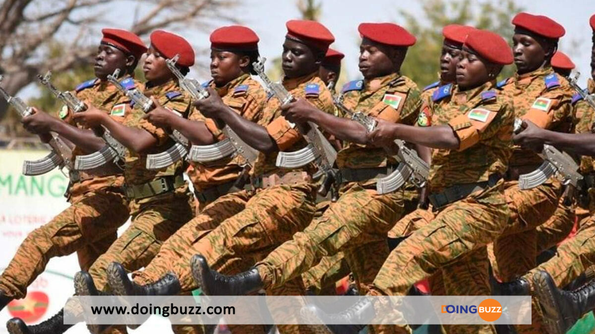 Burkina : L'Armée Recrute 50 000 Volontaires Pour Combattre Le Terrorisme