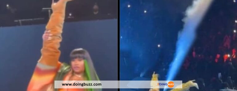 Nicki Minaj Montre À Ses Fans Comment Écarter Les Jambes En Plein Concert (Vidéo)