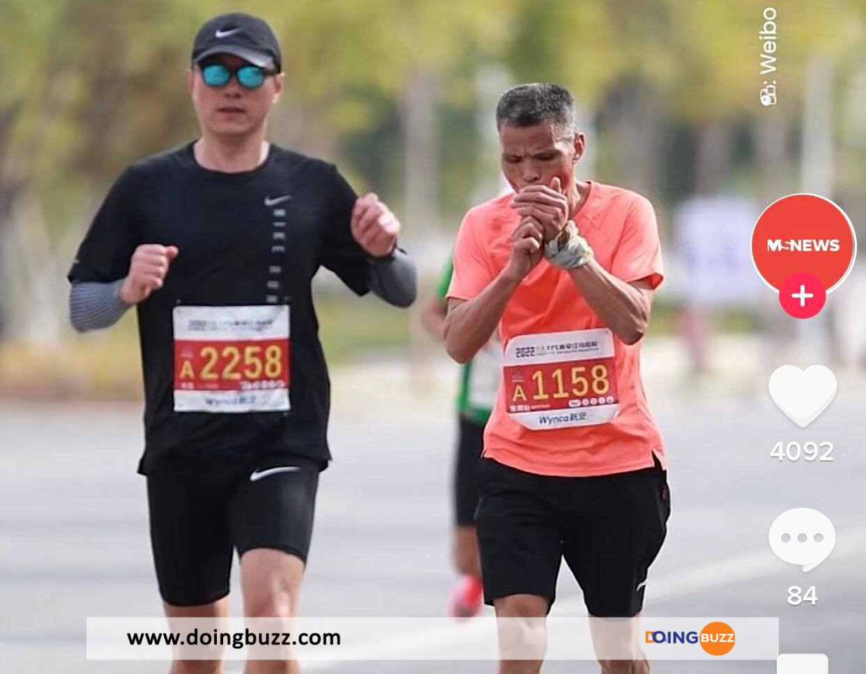 Insolite : Un Homme Participe À Un Marathon Et Fume Tout Au Long De La Course (Vidéo)