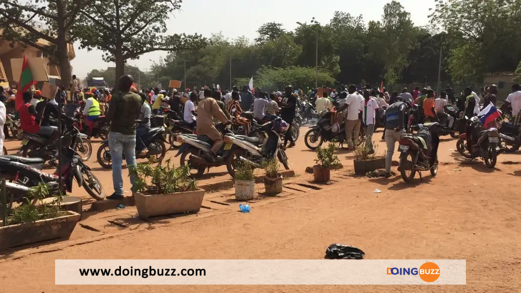 Burkina : Encore Une Manifestation Anti-Française À Ouagadougou