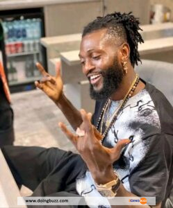 Togo: Adebayor Offre Un Spectacle De Danse Dans Un Bar (La Vidéo)