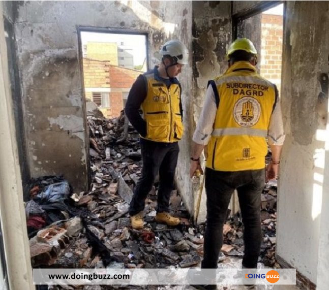 Colombie : Crash D’un Avion Sur 07 Bâtiments, Tous Les Passagers Morts