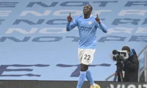 Man City : Benjamin Mendy Ne Perçoit Plus De Salaire !