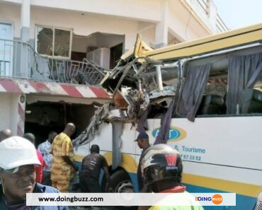 Bénin : Un Bus Fonce Dans Un Immeuble Et Fait Plusieurs Blessés