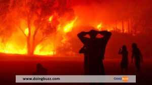 Moscou : Un Vaste Incendie Déclenché Dans Un Centre Commercial