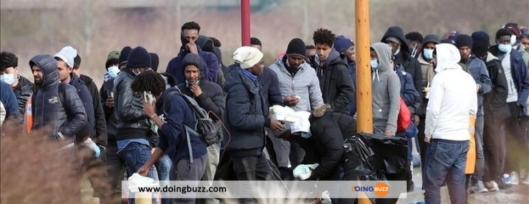 France : Plusieurs Centaines D’exilés Afghans Évacués