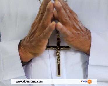 Un Prêtre « Proche Du Pape » Accusé D’avoir Proposé Une Partie À 03 À Des Religieuses