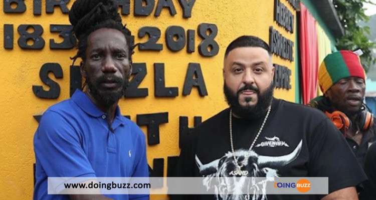 Sizzla : Cet Artiste Reggae Brûle Les Plaques D'Album De Dj Khaled (Vidéo)