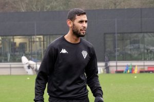 Angers : Faouzi Ghoulam pourrait bien retrouver la Ligue 1 dans les prochains jours