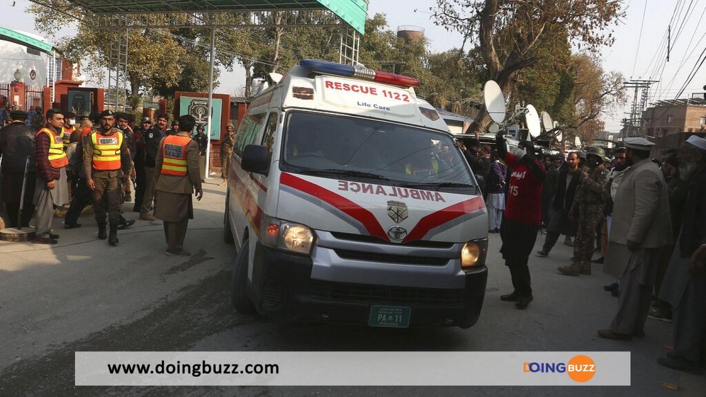 Pakistan : Au Moins 32 Morts Dans L’explosion Dans Une Mosquée