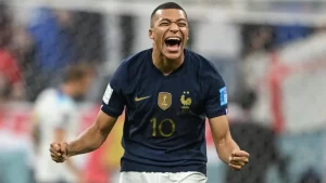 Kylian Mbappé Fait Sensation Au Cameroun Avec Une Déclaration Qui Énerve Les Africains