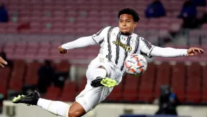 Weston Mckennie Est Aussi Dans La Ligne De Mire De Nottingham Forest