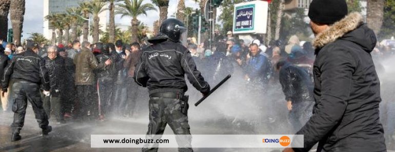 Tunisie : Plusieurs Opposants Arrêtés Dont Un Chef Du Parti Ennahdha