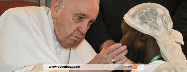 Le Pape François Écoute Les Récits Horribles Des Victimes De La Guerre En Rdc