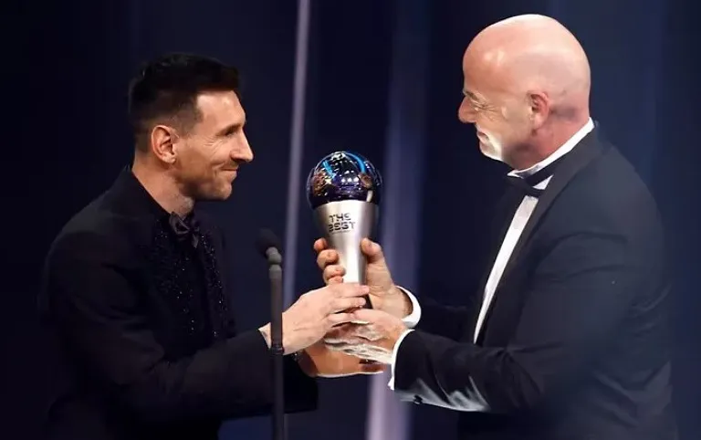 Fifa The Best : Lionel Messi Sacré Meilleur Joueur De L’année 2022 (Photos)