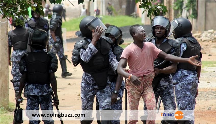 Togo : Des Populations Attrapent Des Terroristes, Poseurs De Bombes (Photos)