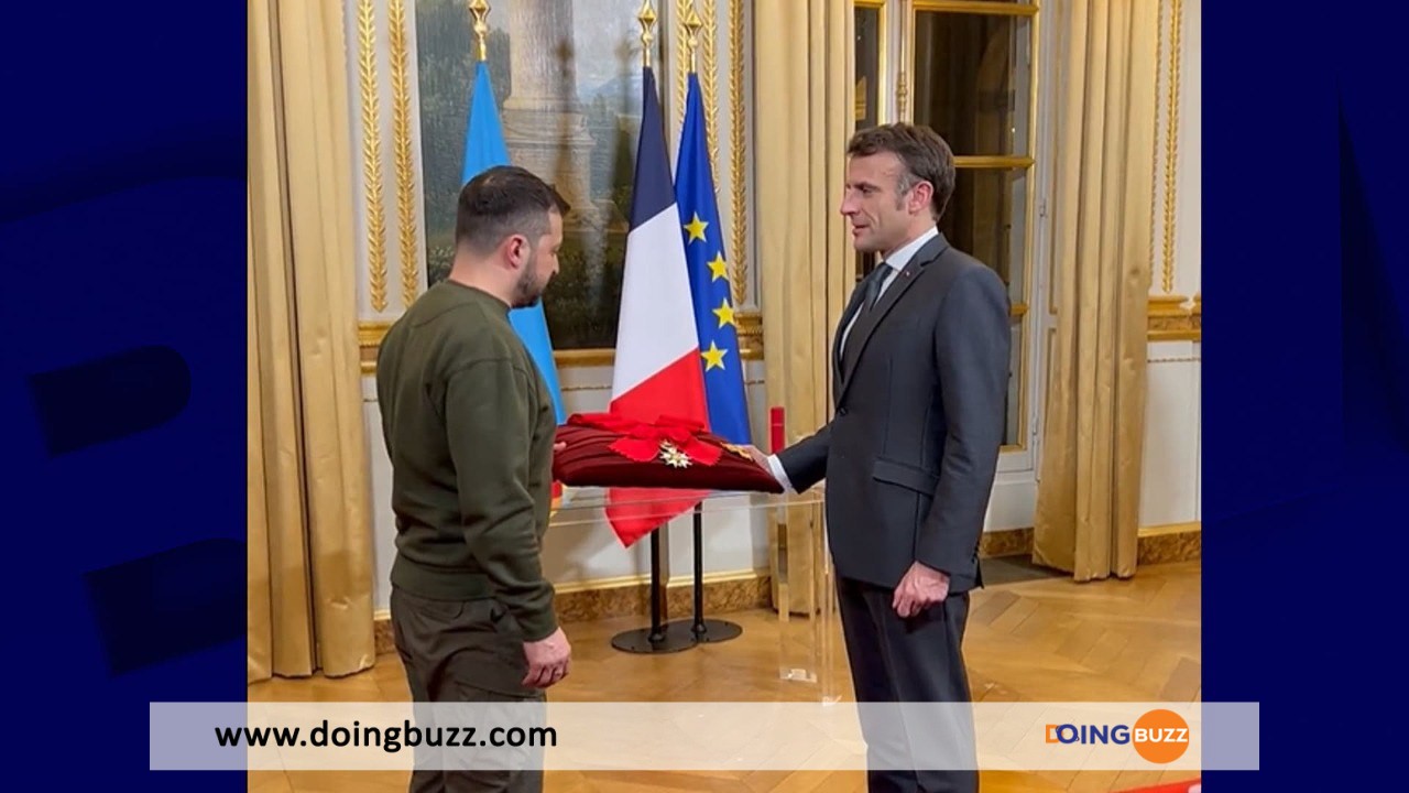 Macron Décerne À Zelensky La Plus Haute Décoration Honorifique Française