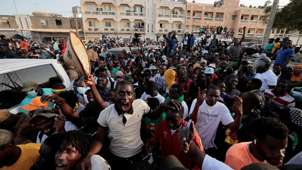 Procès D'Ousmane Sonko : Les Vidéos Des Affrontements Violents Entre Opposition Et Fds