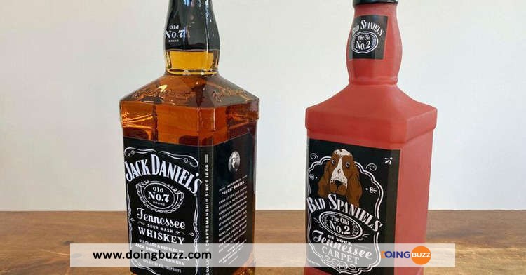 Jack Daniels Et Un Jouet Pour Chien Devant La Cour Suprême