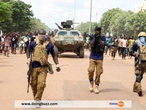 Un Nouveau Coup D&Rsquo;État Au Burkina Faso ? Des Tirs D’armes Lourdes Près De La Présidence (Video)