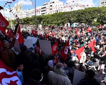 Tunisie : Les Opposants Dans Les Rues Pour Réclamer La Libération De Leurs Compagnons Emprisonnés