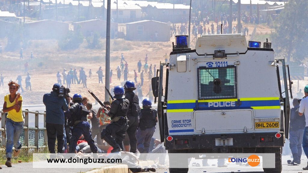 9 Suspects Tués Dans Une Fusillade Avec La Police Sud-Africaine