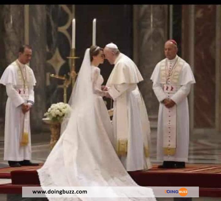 Le Pape Francois Sest Il Marie Ces Images Qui Pretent A Confusion
