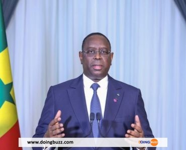 Tensions Au Sénégal : Macky Sall Joue La Carte De L&Rsquo;Apaisement