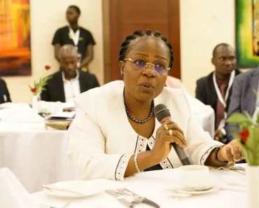 Ouganda : Une Ministre Inculpée Pour Vol De…
