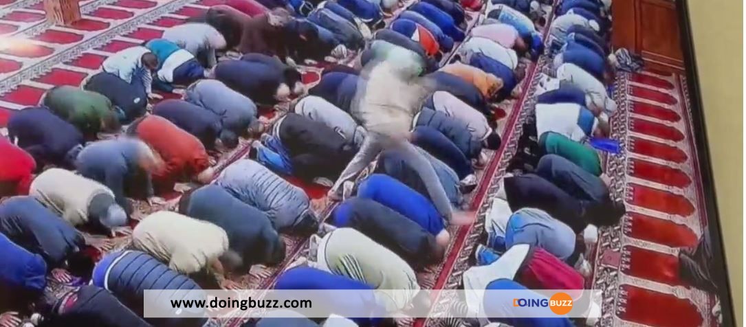 États-Unis : Un Imam Poignardé En Pleine Prière Dans Une Mosquée (Video)