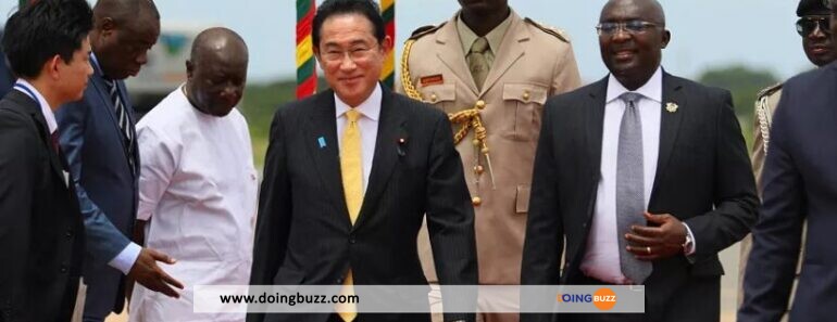 Le Premier Ministre Japonais En Afrique