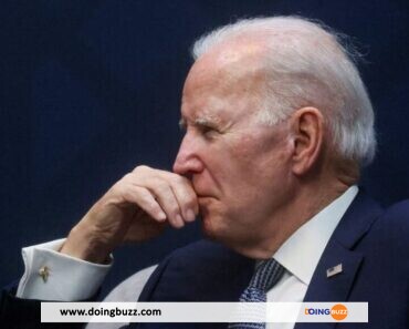 (VIDEO) Joe Biden a failli tomber : Le président américain trébuche au Japon