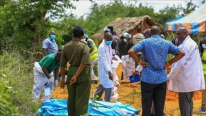 Le Massacre De Shakahola Au Kenya : Le Bilan Passe À 179 Morts, Un Sombre Culte Sous Les Projecteurs