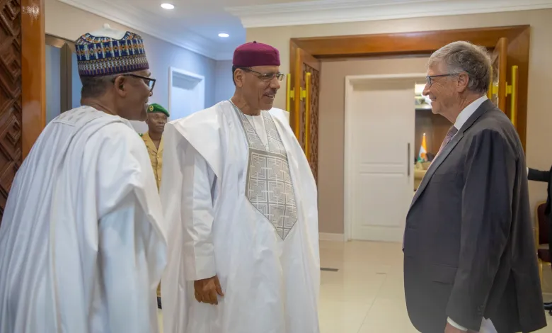 Rencontre Entre Le Président Nigérien, Bill Gates Et Aliko Dangote